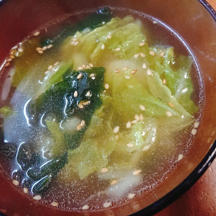 白菜とワカメの中華スープ